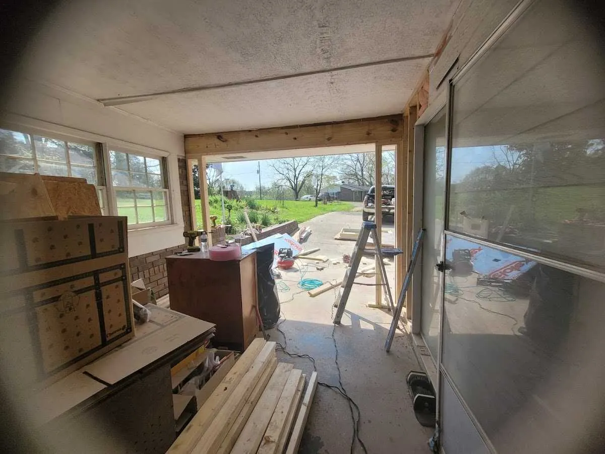 Air movers and dehumidifier for Water Mitigation Services in Gas City